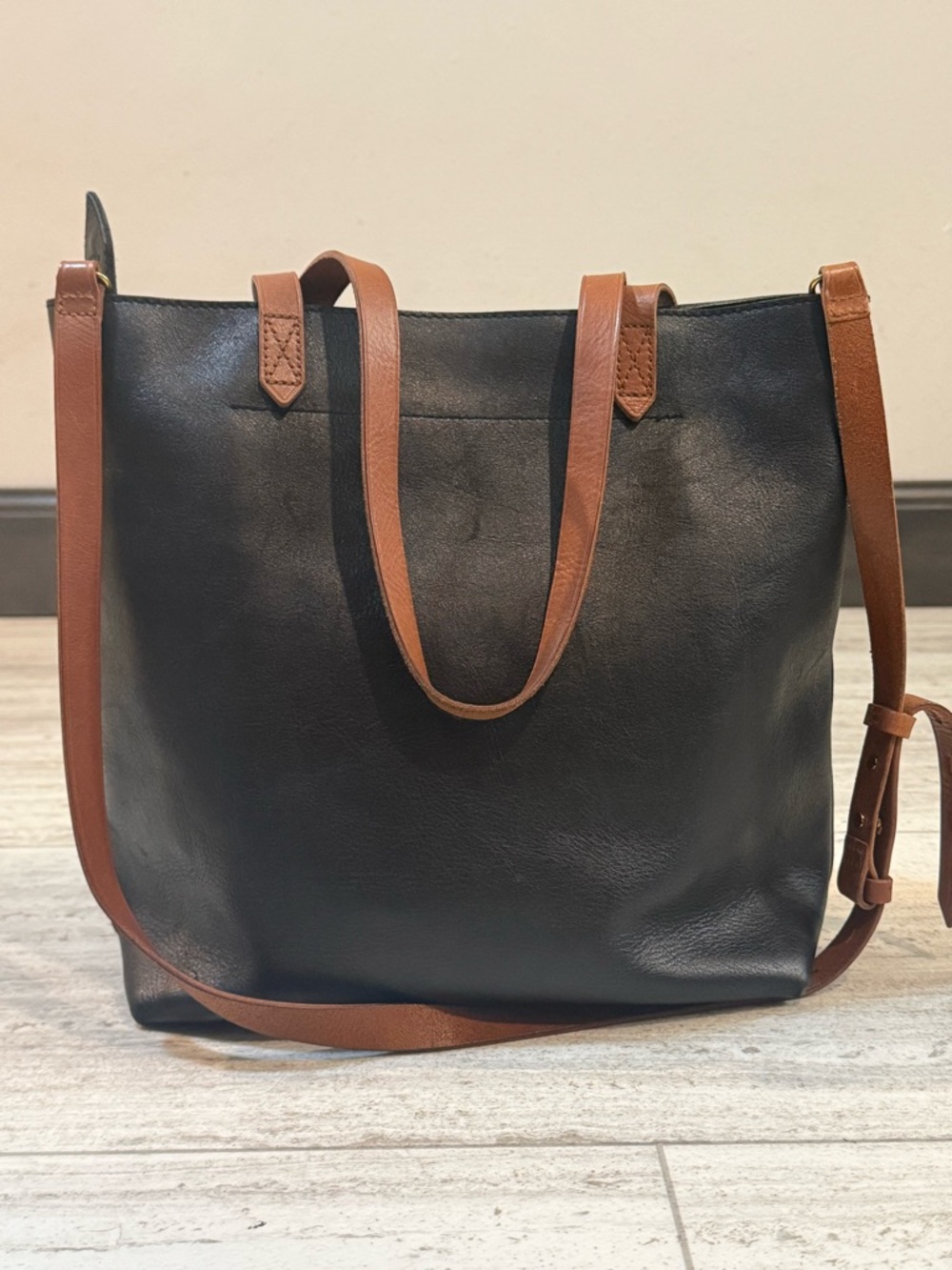 Madewell Black Leather Tote Bag Brown Strap Zip Top Minimalist Everyday Carryall - Picture 3 of 12